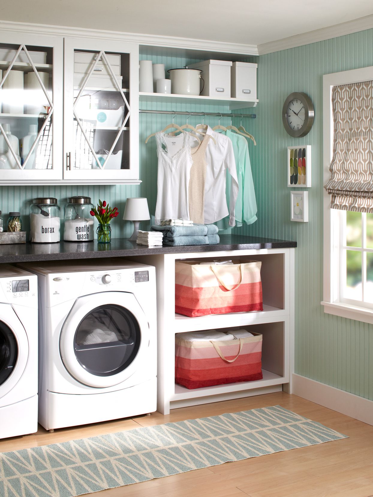 The Best Colors for a Fresh Laundry Room